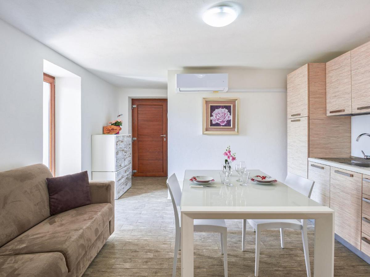 Holiday Home Rustico Maria - Dma392 By Interhome 베르카나 외부 사진